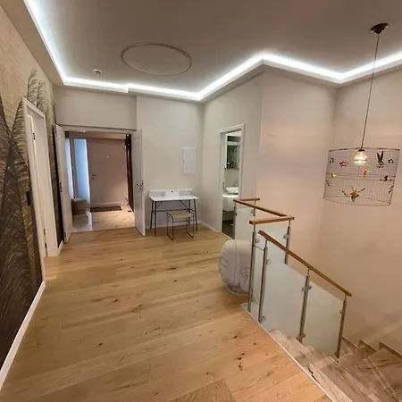 Luxuriöses Loft Mit Großer Sonnenterrasse&sauna Apartment München