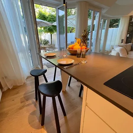 Апартаменты Luxurioeses Loft Mit Grosser Sonnenterrasse & Sauna Мюнхен