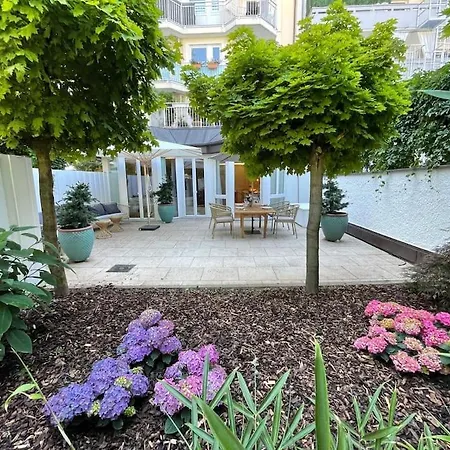 Luxurioeses Loft Mit Grosser Sonnenterrasse & Sauna Appartement *