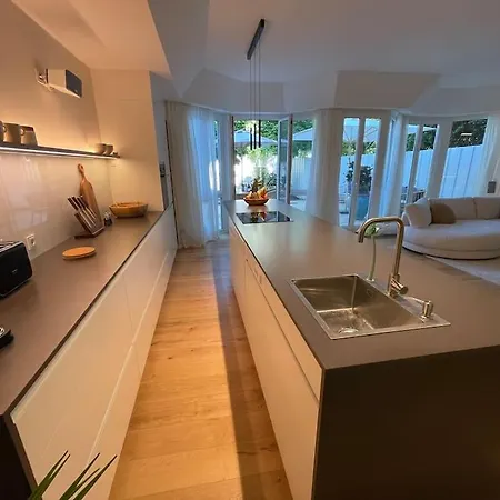 Luxurioeses Loft Mit Grosser Sonnenterrasse & Sauna Apartmán *