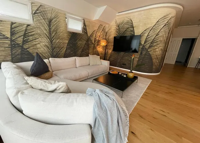Luxurioeses Loft Mit Grosser Sonnenterrasse & Sauna Apartmán