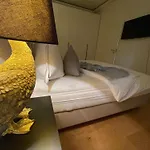 Luxurioeses Loft Mit Grosser Sonnenterrasse & Sauna Lägenhet München